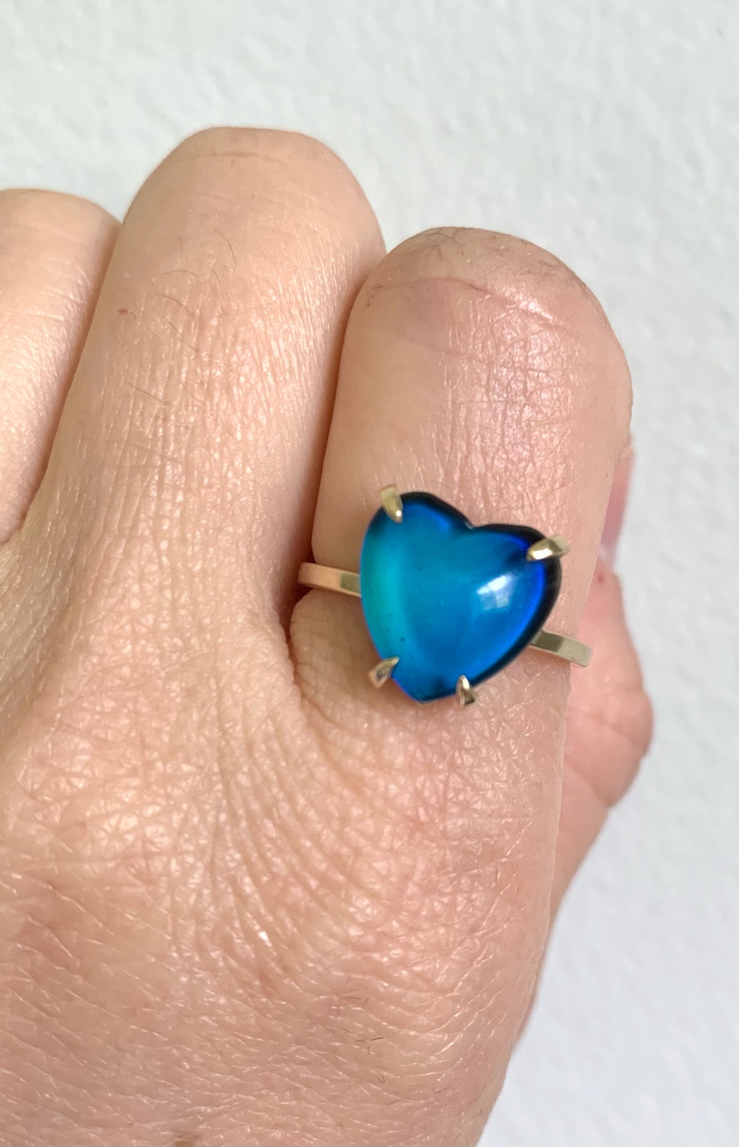 The Aura Mood Stone- Heart Ring